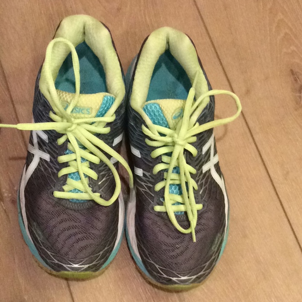 ASICS Ladies 6 1/2 Gel Nimbus 18 running shoes